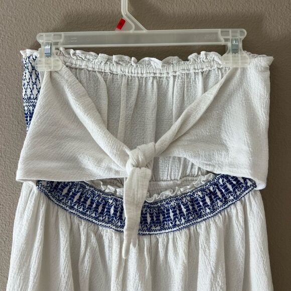 FATE Embroidered Smock Tie Back Jumpsuit - Picture 6 of 12